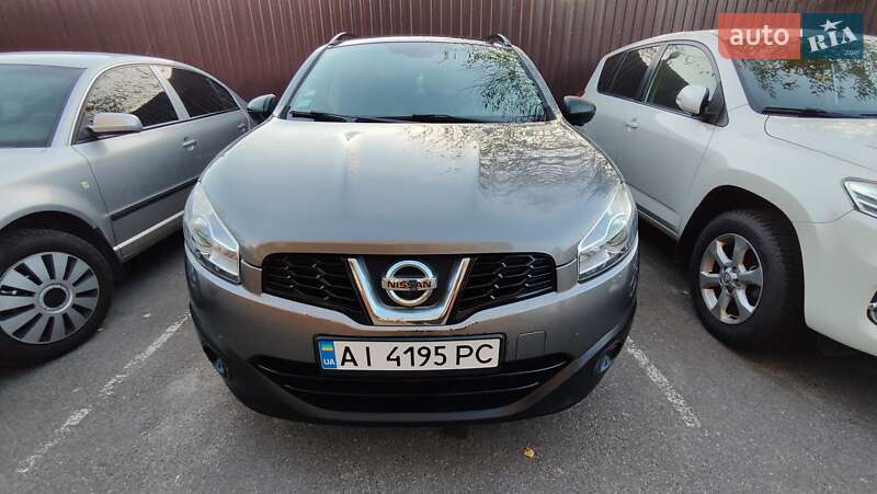 Внедорожник / Кроссовер Nissan Qashqai+2 2013 в 