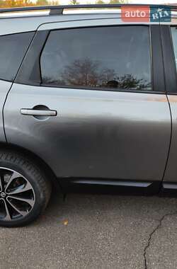 Внедорожник / Кроссовер Nissan Qashqai+2 2013 в 