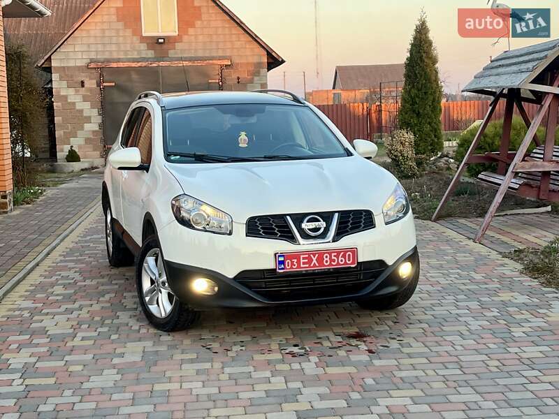Позашляховик / Кросовер Nissan Qashqai+2 2012 в Володимирці