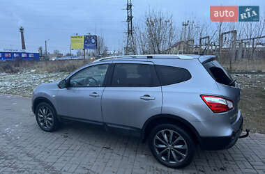 Внедорожник / Кроссовер Nissan Qashqai+2 2010 в 