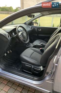 Внедорожник / Кроссовер Nissan Qashqai+2 2013 в 