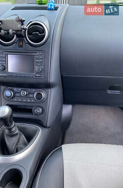 Внедорожник / Кроссовер Nissan Qashqai+2 2013 в 