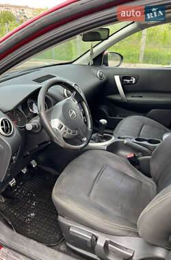 Позашляховик / Кросовер Nissan Qashqai+2 2011 в 