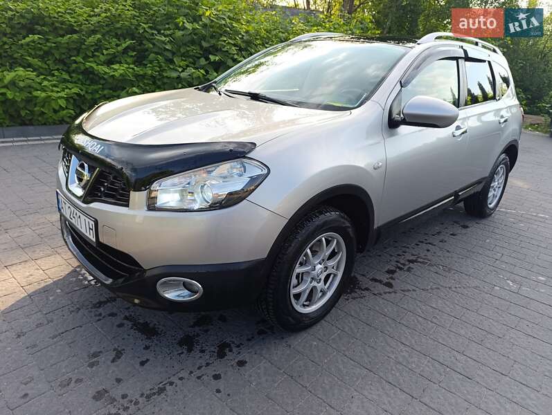 Позашляховик / Кросовер Nissan Qashqai+2 2010 в 