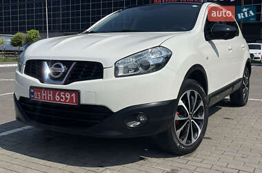 Позашляховик / Кросовер Nissan Qashqai+2 2013 в Луцьку