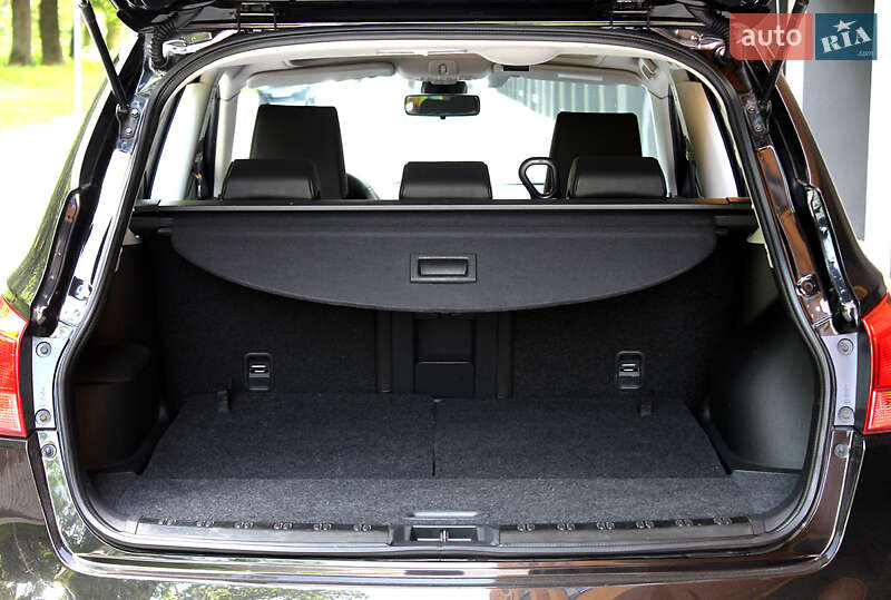 Внедорожник / Кроссовер Nissan Qashqai+2 2009 в Виннице