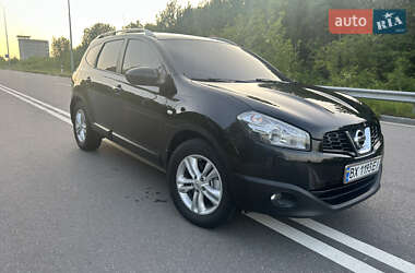 Позашляховик / Кросовер Nissan Qashqai+2 2011 в 