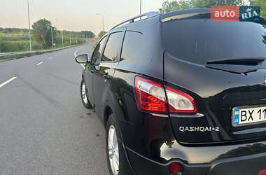 Позашляховик / Кросовер Nissan Qashqai+2 2011 в 