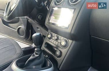 Позашляховик / Кросовер Nissan Qashqai+2 2011 в 