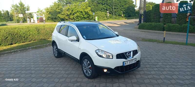 Внедорожник / Кроссовер Nissan Qashqai+2 2012 в Снятине