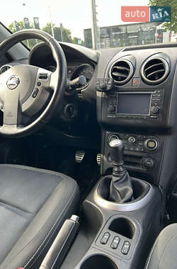 Внедорожник / Кроссовер Nissan Qashqai+2 2011 в 