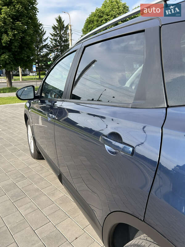 Внедорожник / Кроссовер Nissan Qashqai+2 2011 в Луцке