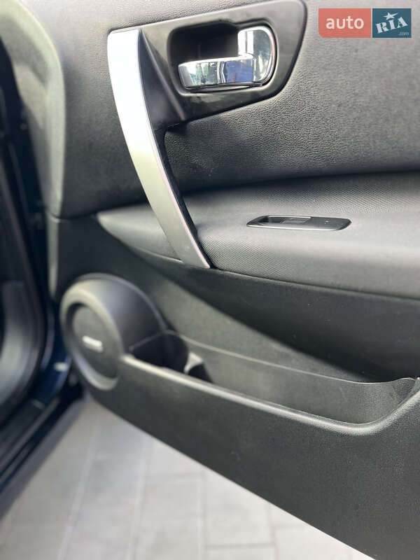 Внедорожник / Кроссовер Nissan Qashqai+2 2011 в Луцке