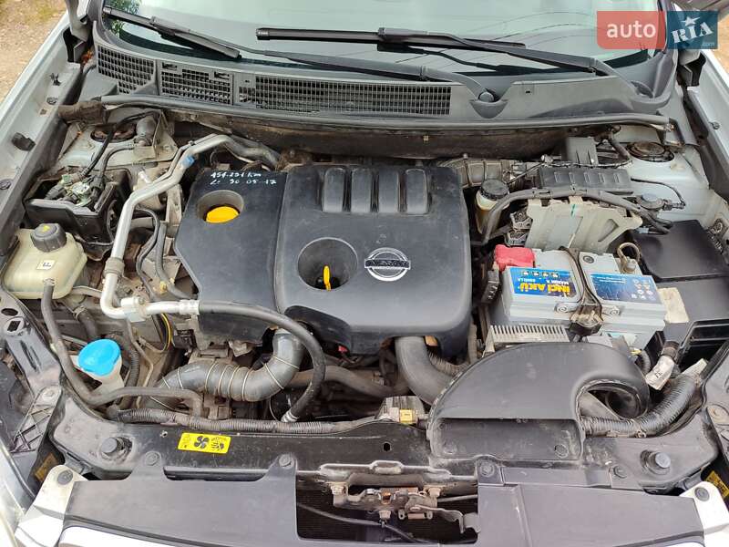 Внедорожник / Кроссовер Nissan Qashqai+2 2010 в Микуличине