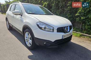 Внедорожник / Кроссовер Nissan Qashqai+2 2011 в 