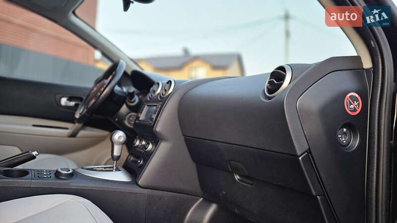 Позашляховик / Кросовер Nissan Qashqai+2 2011 в Вінниці