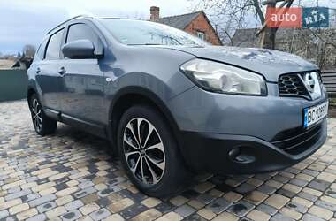 Внедорожник / Кроссовер Nissan Qashqai+2 2010 в 