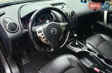 Внедорожник / Кроссовер Nissan Qashqai+2 2010 в 
