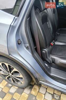 Внедорожник / Кроссовер Nissan Qashqai+2 2010 в 