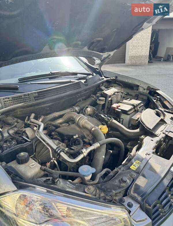 Позашляховик / Кросовер Nissan Qashqai+2 2011 в Самборі фото 14 Позашляховик / Кросовер Nissan Qashqai+2 2011 в Самборі