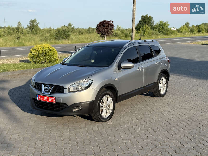 Nissan Qashqai+2 2012