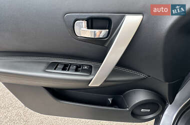 Внедорожник / Кроссовер Nissan Qashqai+2 2011 в 