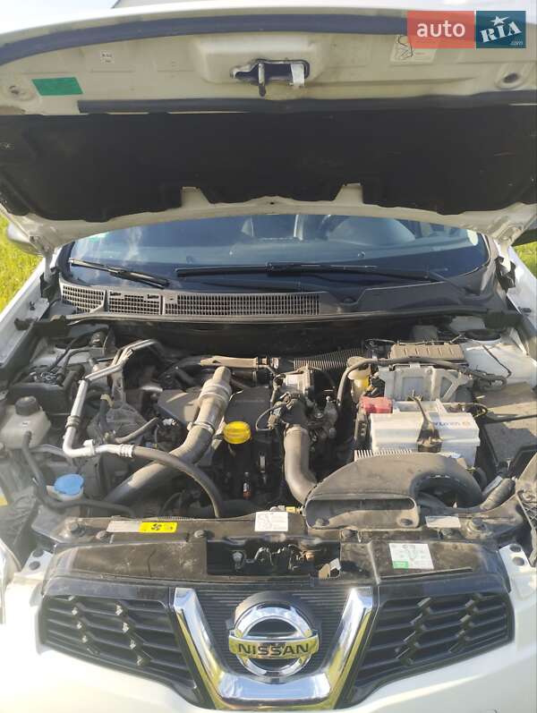 Внедорожник / Кроссовер Nissan Qashqai+2 2011 в Старой Выжевке