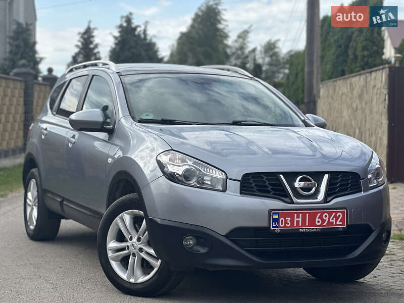 Nissan Qashqai+2 2011