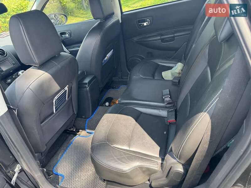 Внедорожник / Кроссовер Nissan Qashqai+2 2011 в Луцке