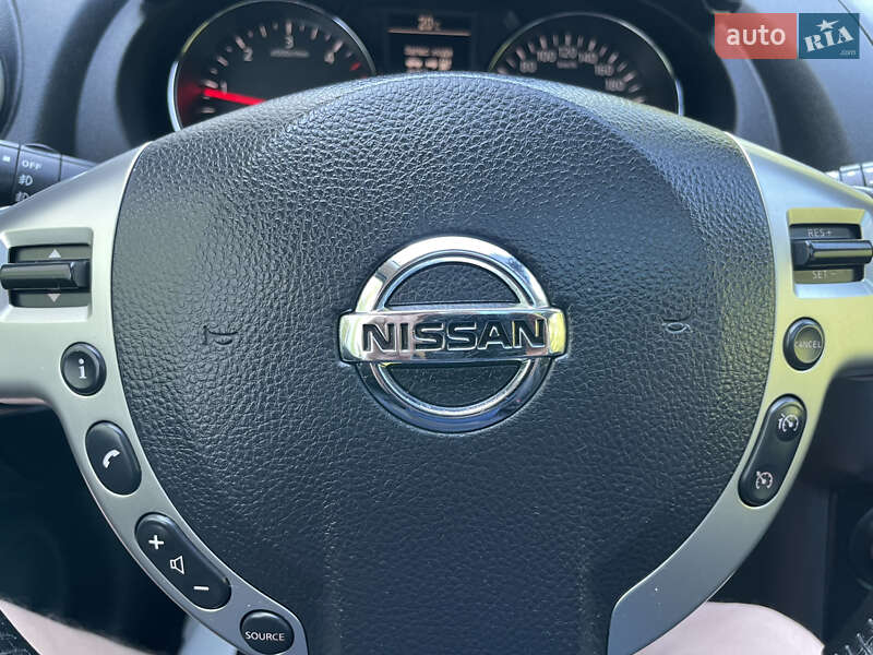 Позашляховик / Кросовер Nissan Qashqai+2 2011 в Рівному