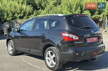 Позашляховик / Кросовер Nissan Qashqai+2 2013 в 