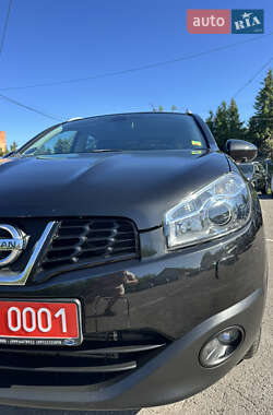 Позашляховик / Кросовер Nissan Qashqai+2 2013 в 