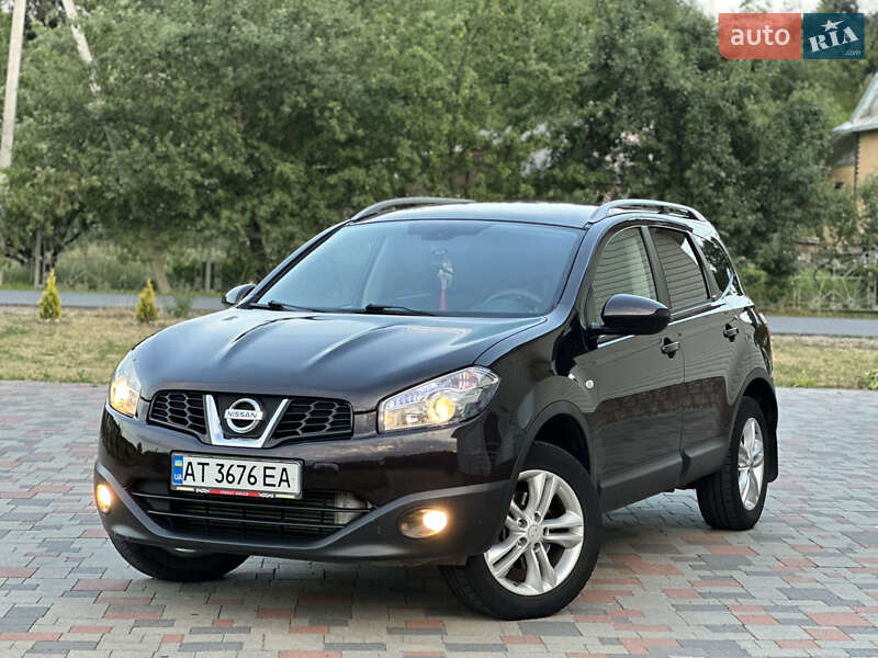 Nissan Qashqai+2 2010