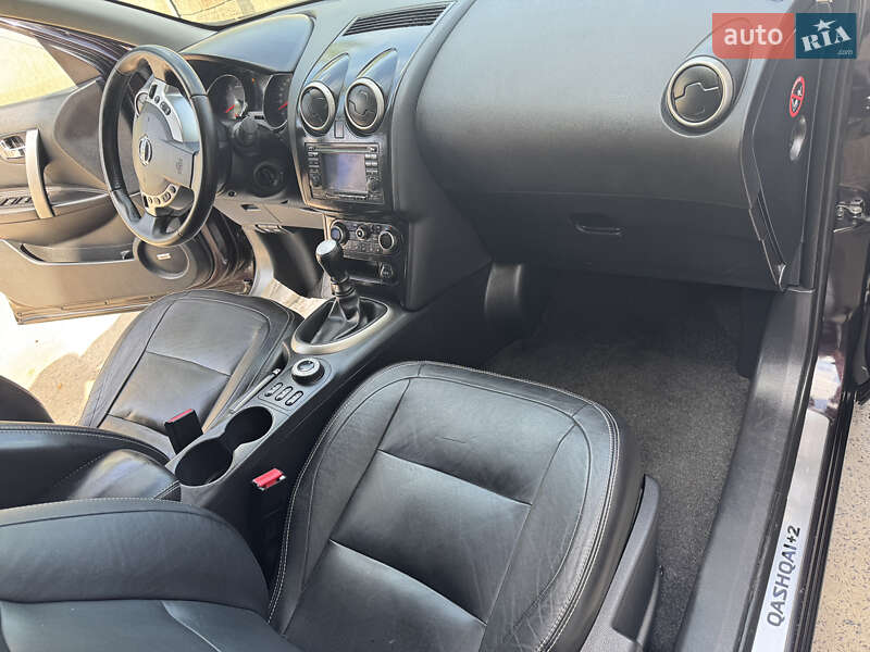 Внедорожник / Кроссовер Nissan Qashqai+2 2011 в Дубно