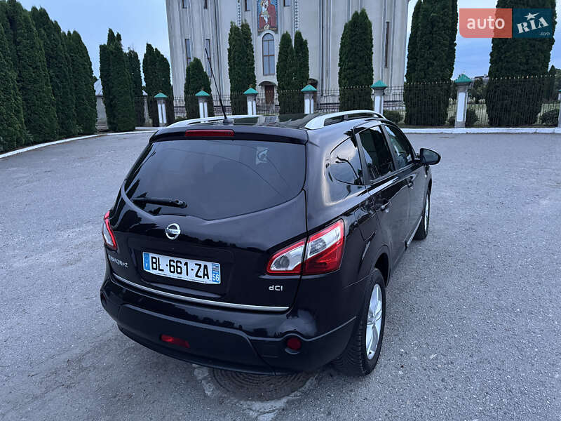 Внедорожник / Кроссовер Nissan Qashqai+2 2011 в Дубно