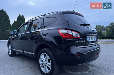 Внедорожник / Кроссовер Nissan Qashqai+2 2011 в 