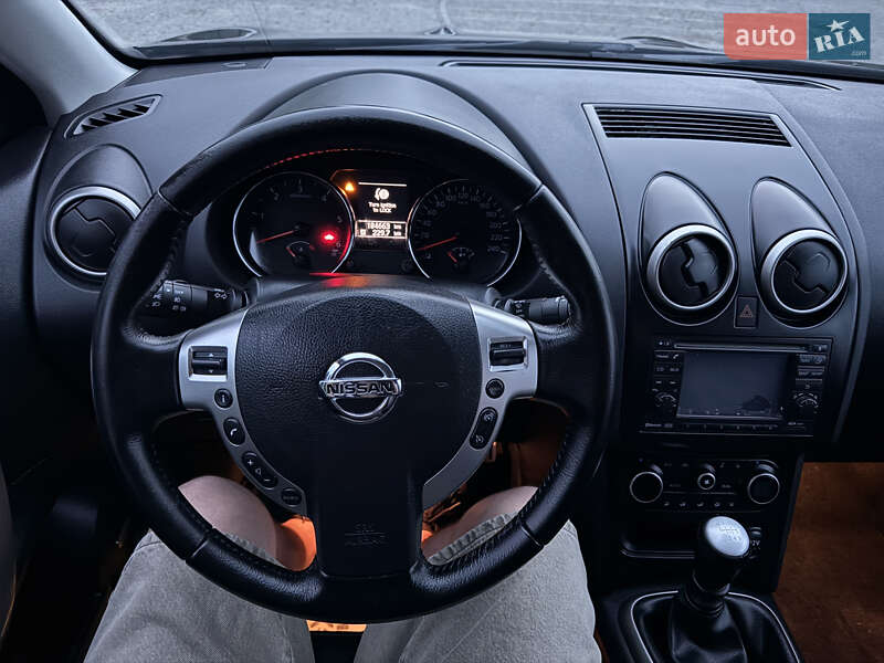 Внедорожник / Кроссовер Nissan Qashqai+2 2011 в Дубно