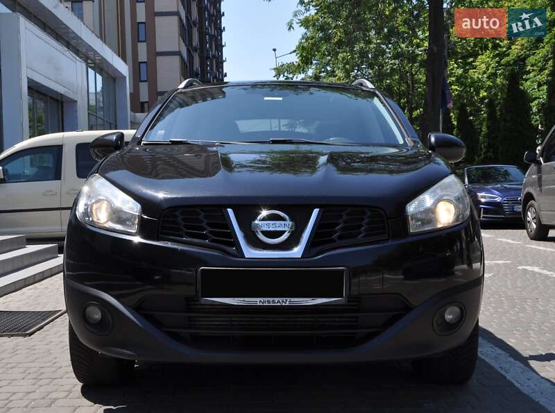 Внедорожник / Кроссовер Nissan Qashqai+2 2010 в Одессе