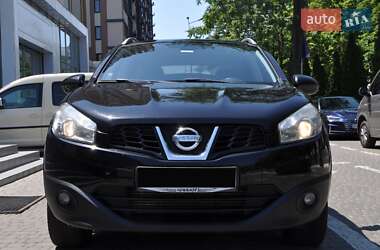 Внедорожник / Кроссовер Nissan Qashqai+2 2010 в 