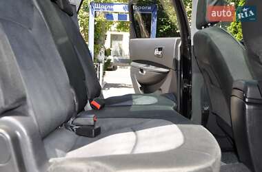 Внедорожник / Кроссовер Nissan Qashqai+2 2010 в 
