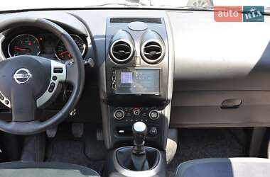Внедорожник / Кроссовер Nissan Qashqai+2 2010 в 