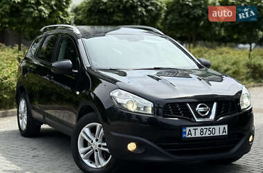 Позашляховик / Кросовер Nissan Qashqai+2 2013 в Івано-Франківську