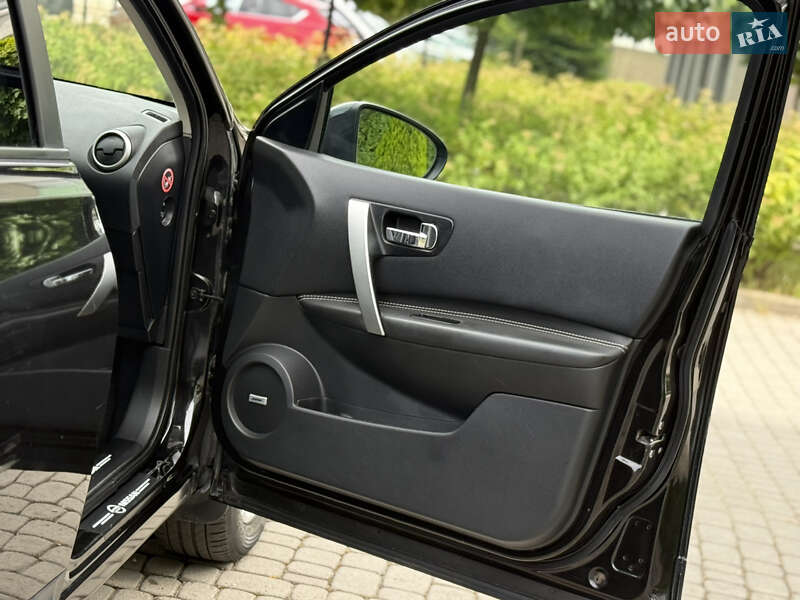 Внедорожник / Кроссовер Nissan Qashqai+2 2013 в Ивано-Франковске