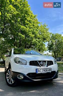 Внедорожник / Кроссовер Nissan Qashqai+2 2011 в 