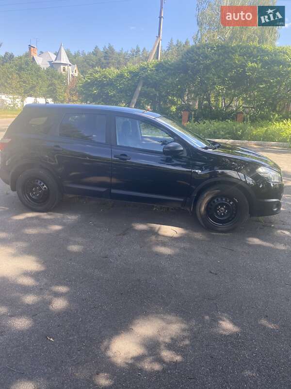 Позашляховик / Кросовер Nissan Qashqai+2 2012 в Шостці