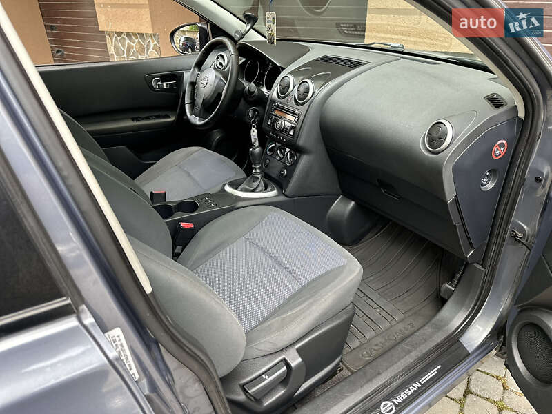 Позашляховик / Кросовер Nissan Qashqai+2 2009 в Івано-Франківську