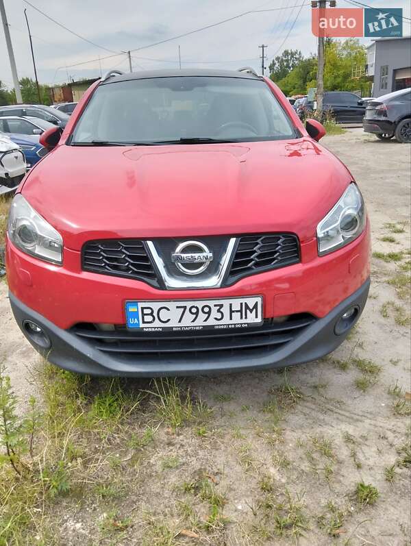 Nissan Qashqai+2 2011
