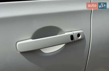 Внедорожник / Кроссовер Nissan Qashqai+2 2013 в 