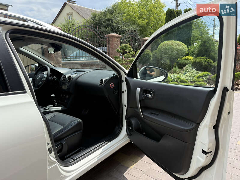 Внедорожник / Кроссовер Nissan Qashqai+2 2013 в Тернополе