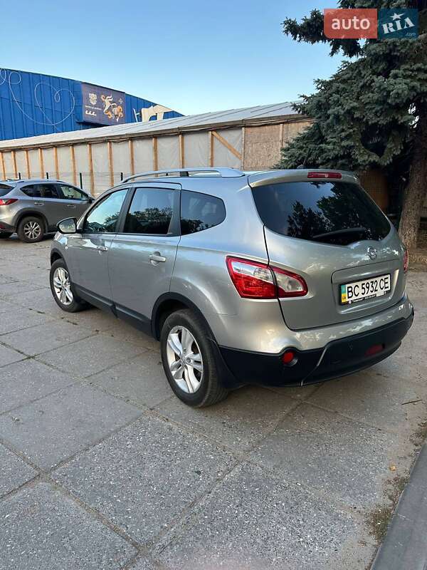 Внедорожник / Кроссовер Nissan Qashqai+2 2010 в Львове фото 5 Внедорожник / Кроссовер Nissan Qashqai+2 2010 в Львове